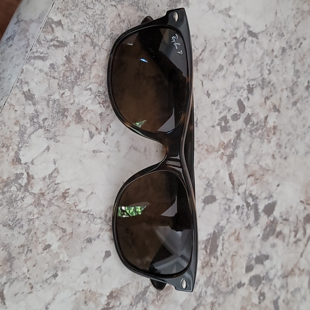 Rayban New Wayfarer with case